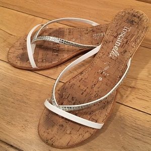 Super cute, sparkly flip flop wedges